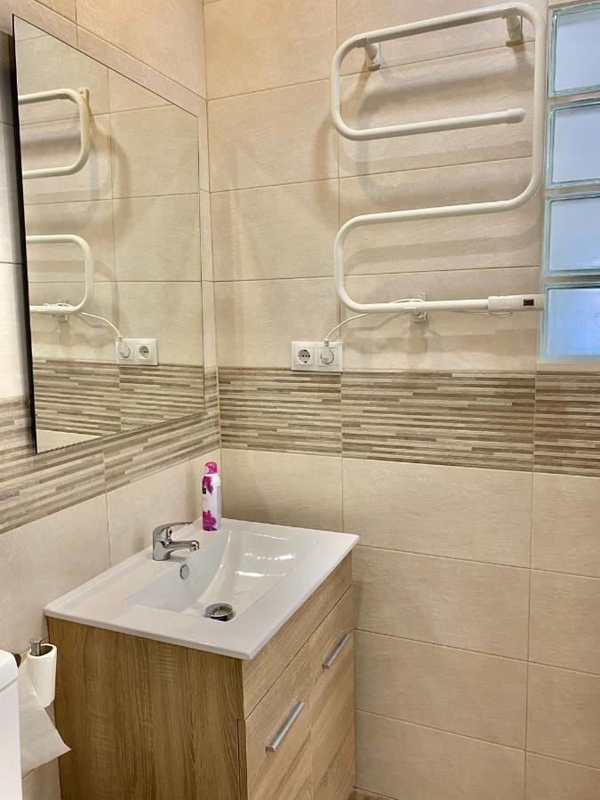 Centro Madrid Rio - Monederos 48アパートメント エクステリア 写真